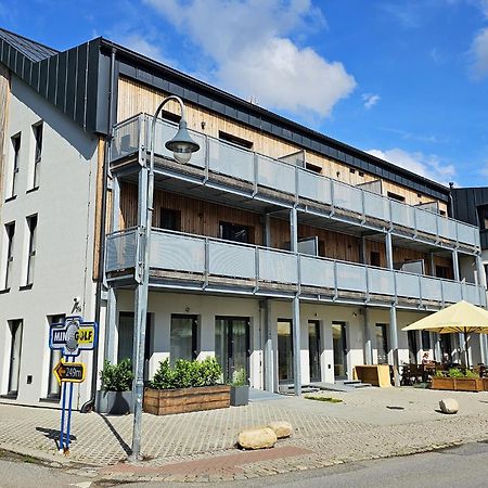 Enjoyharrachov: Central Apartment with Garden View and Entertainment Exterior photo